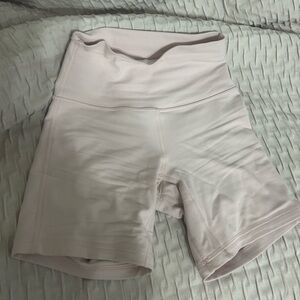 Lululemon Align High Rise Shorts
LIGHT PINK